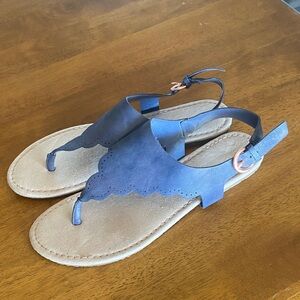 LC Lauren Conrad Navy and Tan Sandals